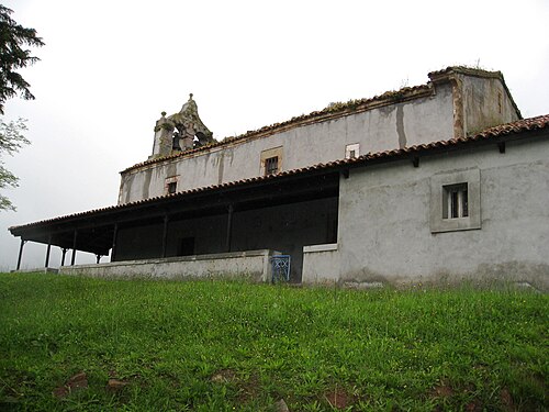 Iglesia de Santiago de Arlós, iglesia en Llanera