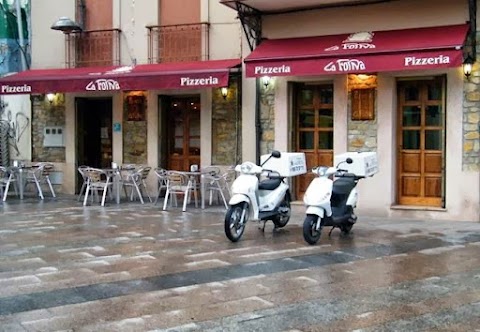 Remata en Pizzería la Forna, para comer en Pola de Siero