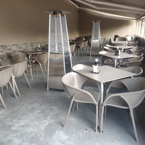 Remata en Taberna do Portugués, para comer en Boqueixón