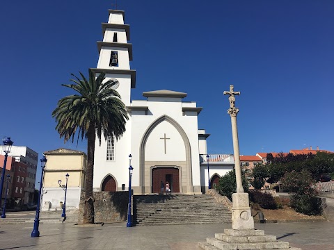 Parroquia Santa María de la O, iglesia en Culleredo