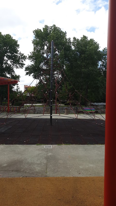 Parque do Anllóns, parque en Carballo