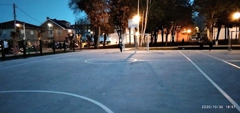 Parque Rosalía de Castro, parque en Melide