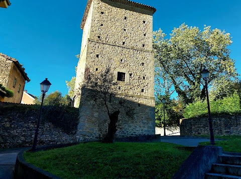 Torre del Reloj, monumento en Noreña