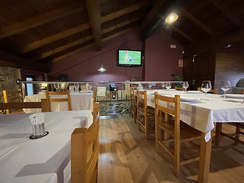 Remata en Vinoteca Pulpería Muíño Vello, para comer en Carral