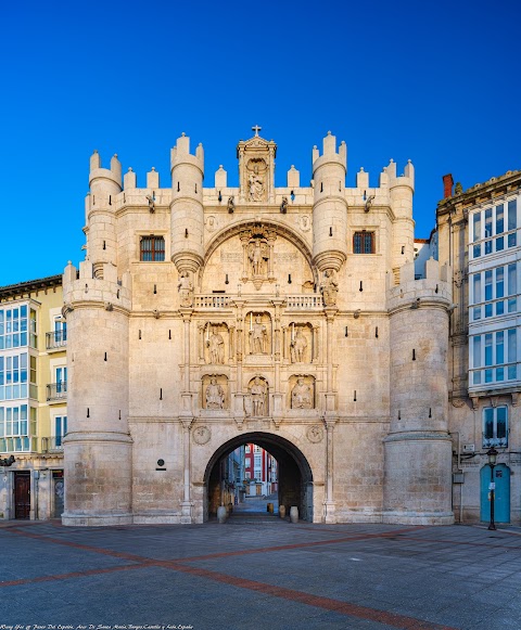 Arco de Santa María, monumento en Burgos