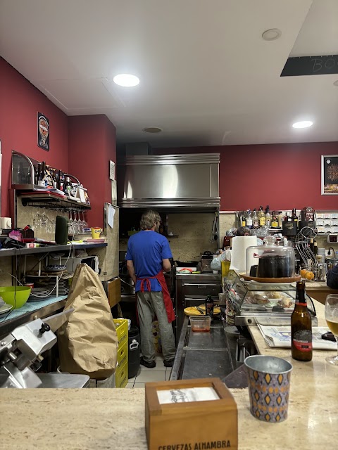 Remata en Mesón Café de Segundo, para comer en Betanzos