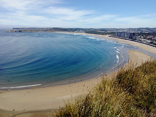 Playa Salinas, lugar de interés en Piedras Blancas