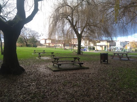Parque de Los Riegos, parque en Noreña