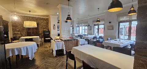Remata en Hotel Restaurante Casa Eutimio, para comer en Lastres